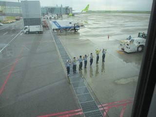 神戸空港から新千歳空港へのフライト 素朴で自由な生活をめざして